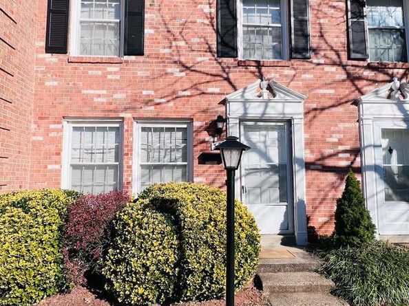 308 E Cornell Drive, Sterling VA 20164