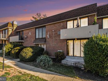 100 E Glenolden Avenue