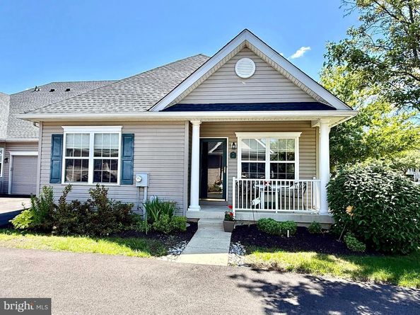 65 Freedom Lane, Bensalem PA 19020