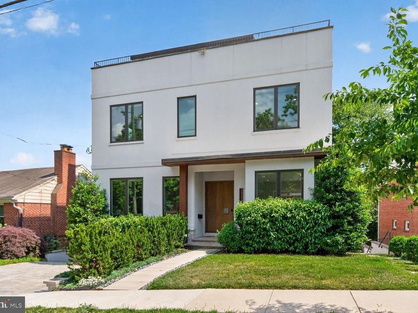 4512 Salem Lane NW, Washington DC 20007
