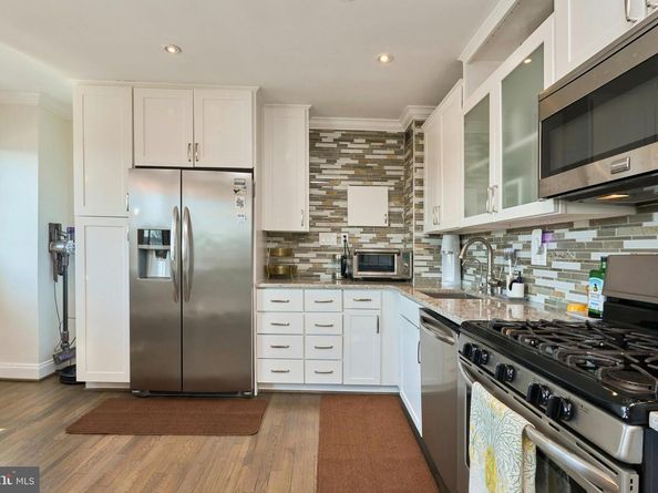 1300 S Arlington Ridge Road 504, Arlington VA 22202