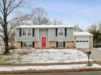 709 N Belfort Street