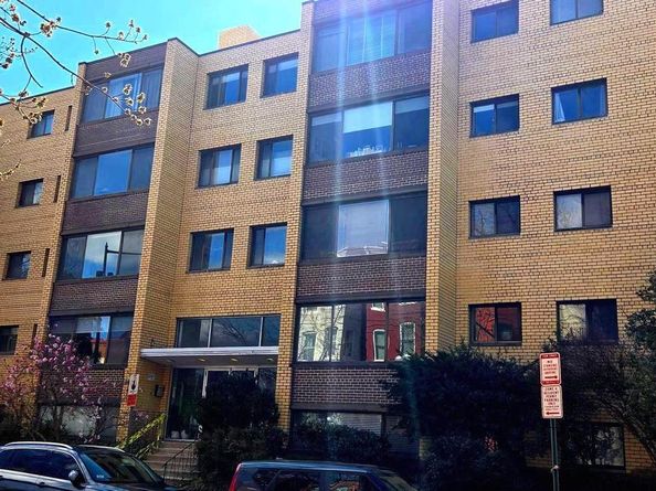 305 C Street NE 202, Washington DC 20002
