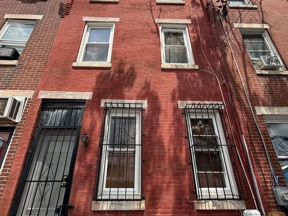 2073 E Tioga Street, Philadelphia PA 19134