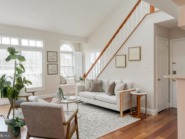 2224 Springwood Drive J, Reston VA 20191