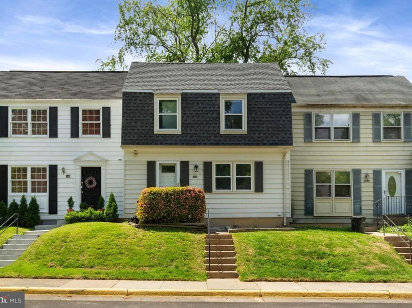 3050 Silent Valley Drive, Fairfax VA 22031