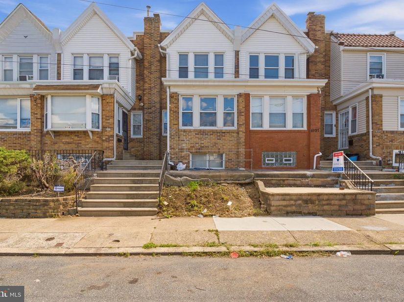 6139 Argyle Street, Philadelphia PA 19111