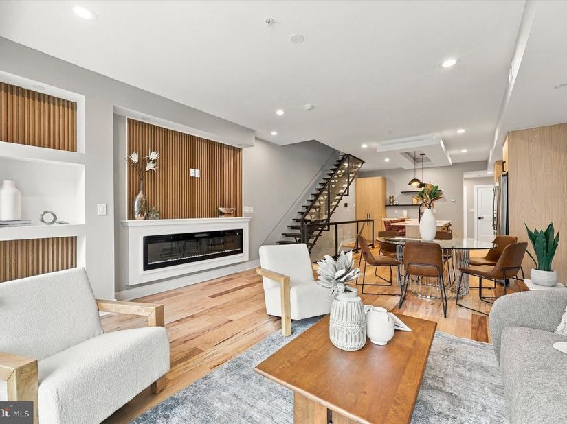 298A Delmar Street, Philadelphia PA 19128