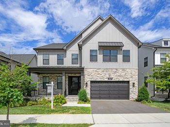 6829 Penngrove Lane