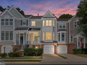 20547 Warburton Bay Square