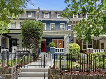 8 Adams Street NW