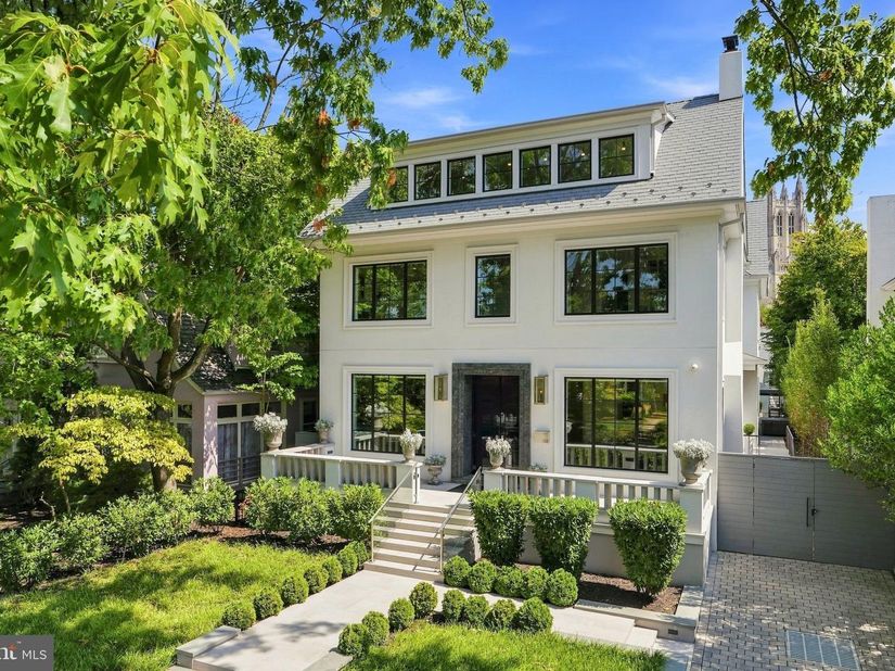3119 38TH Street NW, Washington DC 20016