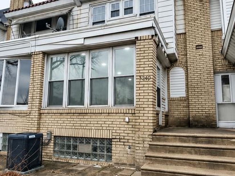 5240 E Roosevelt Boulevard, Philadelphia PA 19124