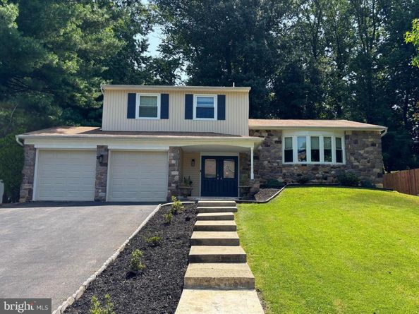 335 Fox Hollow Drive, Feasterville Trevose PA 19053