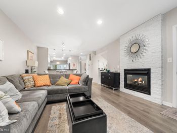 8850 Ashgrove House Lane