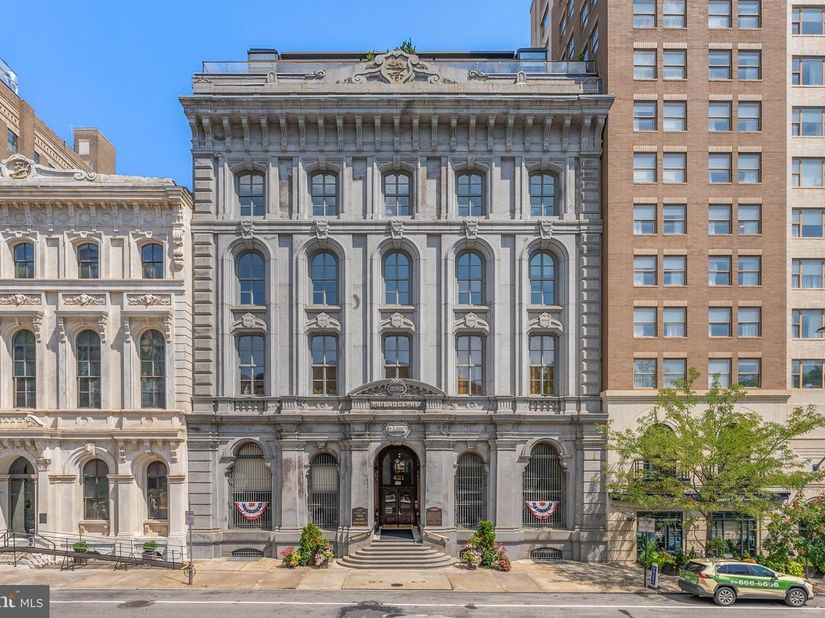 421 Chestnut Street 401, Philadelphia PA 19106