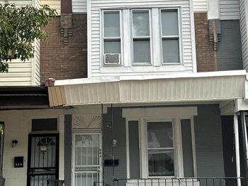 941 E Schiller Street