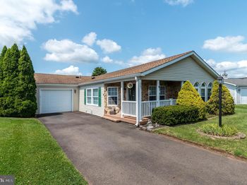 387 Thrush Court W