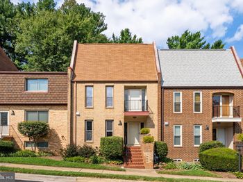 1722 Cy Court