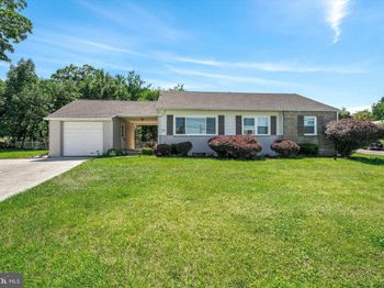 215 S Henderson Road