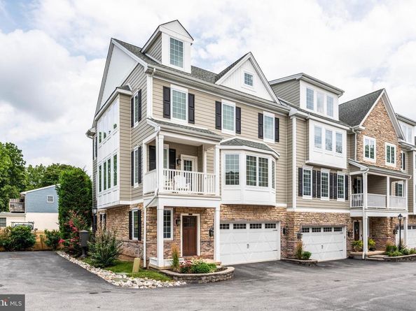 7 Grey Court, Berwyn PA 19312