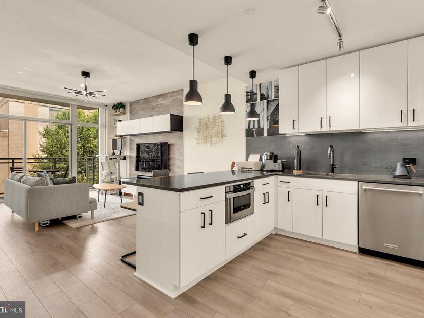 88 V Street SW 414, Washington DC 20024