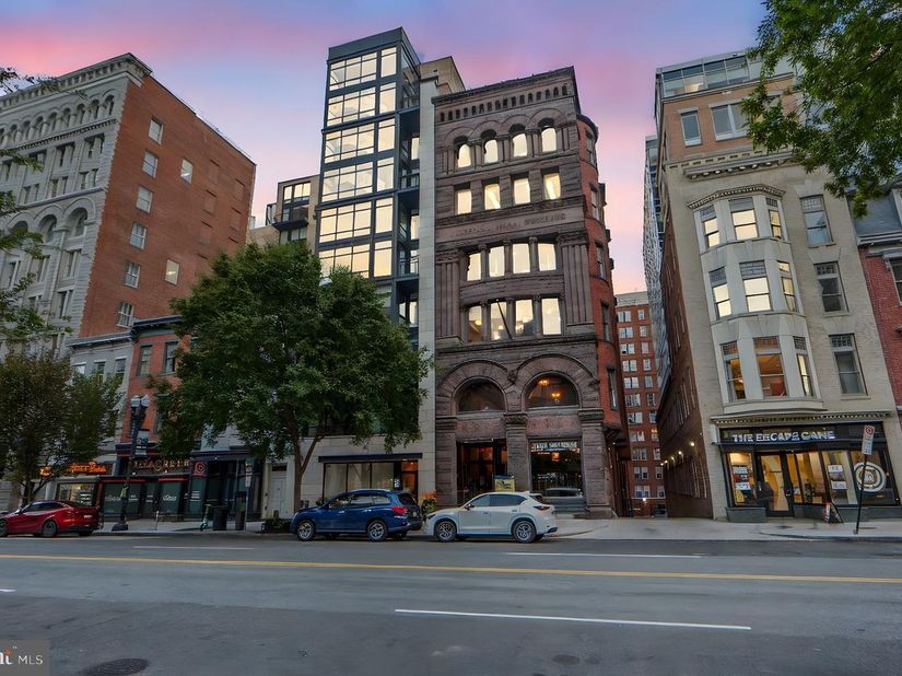 912 F Street NW 508, Washington DC 20004