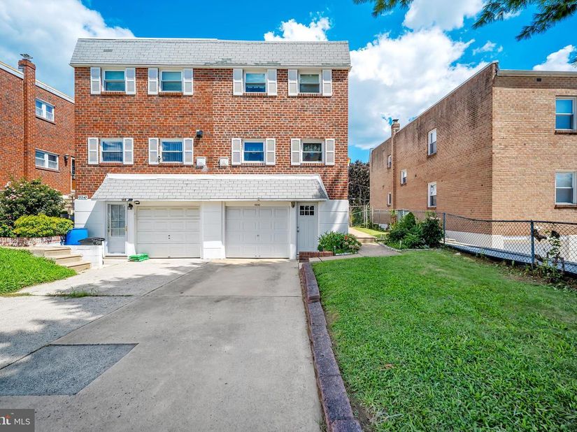 10242 Selmer Place, Philadelphia PA 19116
