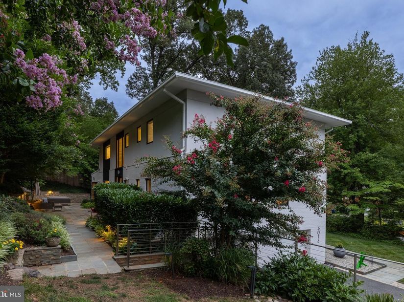 6016 Chesterbrook Road, Mclean VA 22101