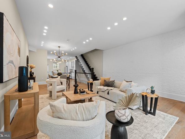 2203 Christian Street, Philadelphia PA 19146