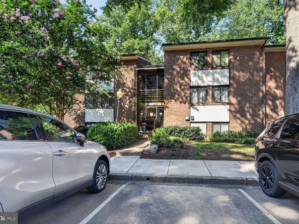 1534 Northgate Square 11C, Reston VA 20190