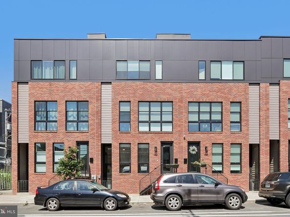 652 N 13TH Street, Philadelphia PA 19123