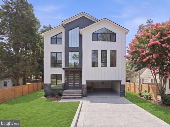 6931 Oak Ridge Road, Falls Church VA 22042