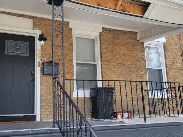 209 N 10TH Street, Darby PA 19023