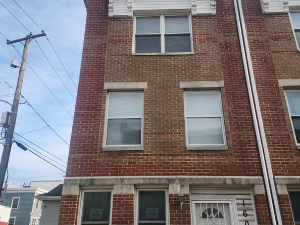 1600 W Diamond Street, Philadelphia PA 19121
