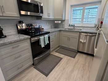 4737 NW 30th Street