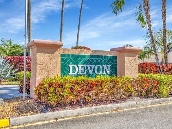 7302 S Devon Dr 307, Tamarac FL 33321