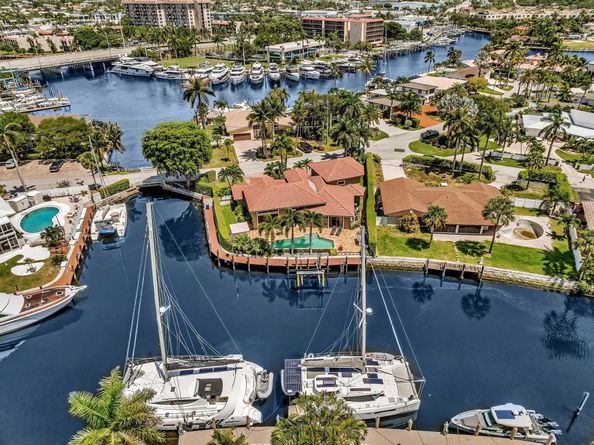 800 SE 22nd Ave, Pompano Beach FL 33062