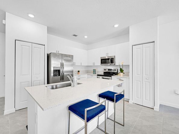 20357 NW 4th Path, Miami Gardens FL 33169