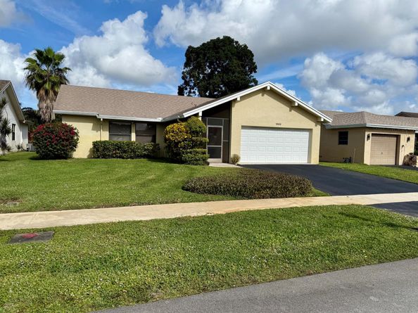 10633 Greenbriar Court, Boca Raton FL 33498