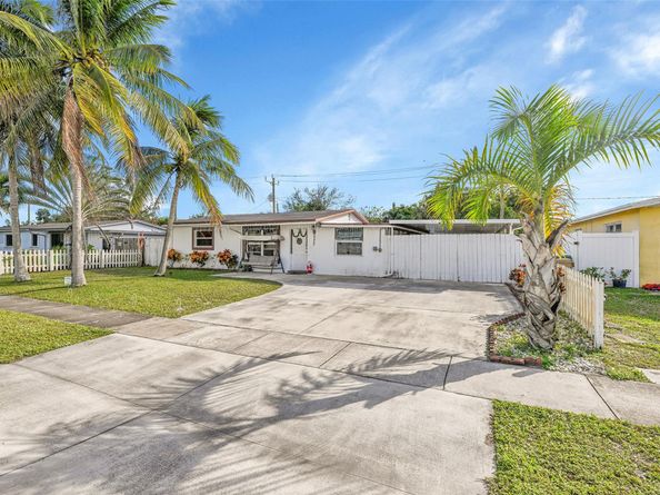 6250 SW 39th St, Davie FL 33314