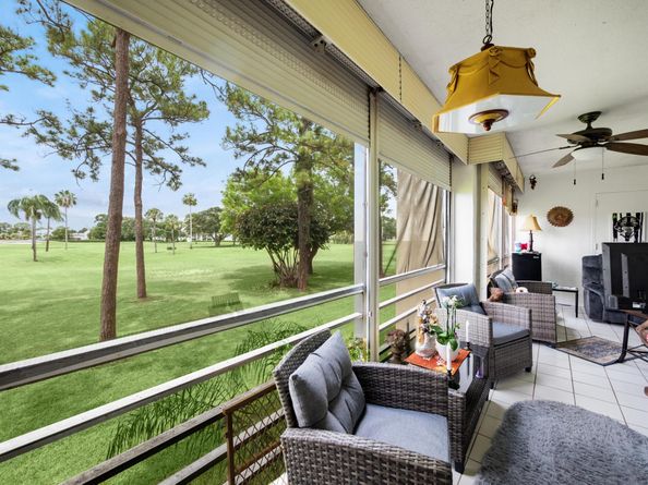 3755 Via Poinciana 203, Lake Worth FL 33467