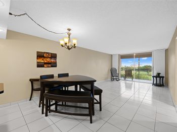 3300 W Rolling Hills Circle