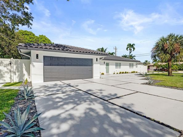 699 NE 70th St, Boca Raton FL 33487