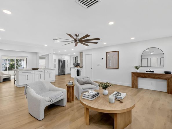 2206 SW 20th Way, Boynton Beach FL 33426