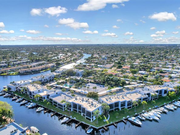 1100 SE 5th Ct 1, Pompano Beach FL 33060