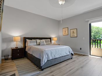 7472 La Paz Boulevard