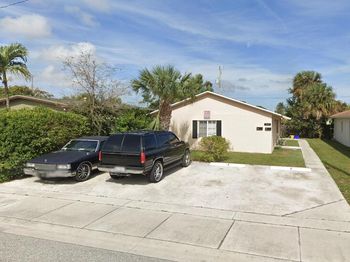 940 W 36th Street