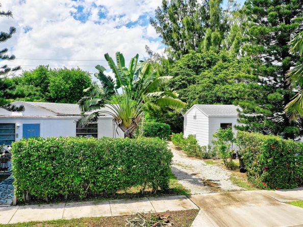 2405-2407 N East Coast Street, Lake Worth Beach FL 33460