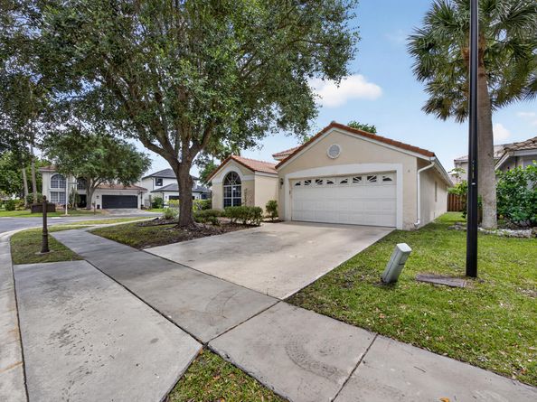 10870 Old Bridgeport Lane, Boca Raton FL 33498